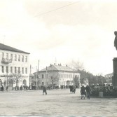 Памятники В. И. Ленину