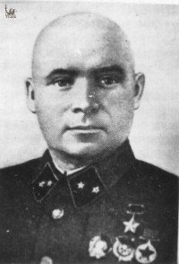 генерал Д. Д. Лелюшенко, корпус которого сдерживал немцев под Мценском, дав возможность подготовить Тулу к обороне.
