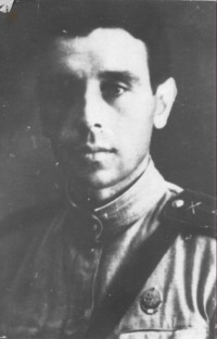 Кузнецов Михаил Ефстафьевич командир прожекторной роты 732 ЗАП.