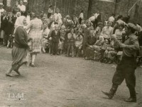 1 мая 1947 года. Первомайские гуляния в парке