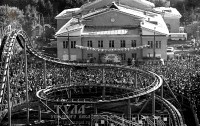 1990-е годы Вид на американские горки и тыл ДК Металлургов в День Металлурга