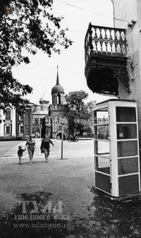 Перекресток пр. Ленина и ул. Менделеевской