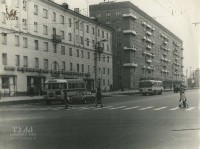 Около 1975 года. Перекресток улиц Ленина и Красноармейского проспекта. Фото Ивана Минаева.