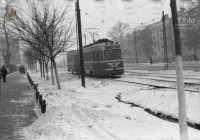 Зима 1958-59 годов. Трамвай КТМ-КТП на перегоне Стадионный проезд - Первомайская. Фото из архива Анастасии Граненко