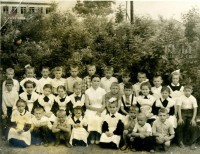 1961 год. Фото одного из классов в школьном саду