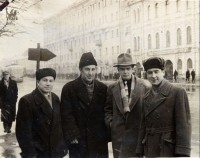1962 год. Мужчины на ул. Коммунаров (пр. Ленина). Из коллекции Владимира Щербакова
