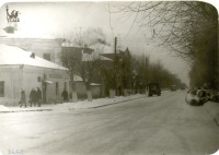 1960-е гг. ул. Коминтерна. Вид от ул. Советской. Слева - здание милиции. Из коллекции Александра Наумова