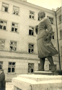 14 ноября 1941 года. Студенческий городок механического института (3-й корпус политеха) Фото С.Струнникова.