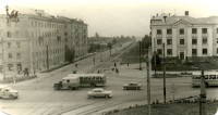 1960-е. Перекресток пр. Ленина и ул. Станиславского. Фото Ивана Минаева.