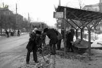 Апрель 1982 года. ул Кирова. Остановка автобуса ул. Глинки