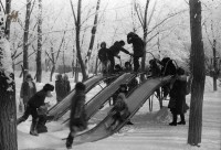 Март 1986 года.  Ул. Кирова. Сквер у 22 школы