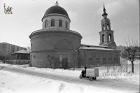 1985 год Вид на ул. Ленина и храм Петра и Павла