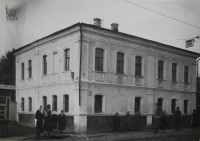 1950-е. Угол Халтурина и Красноармейской (совр. дом Красноармейский пр, 19-а)
