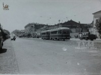 1958 год. Улица Коммунаров вверх. Справа - край современного здания пр. Ленина, 16