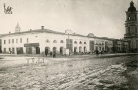 Около 1929 года. Старые торговые ряды и Казанский храм перед сносом