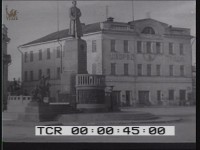 1941 г. На этом кадре из кинохроники «На тульском участке» видно, что фигур в скульптурной группе было 5.