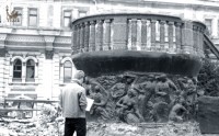 1989 год. Демонтаж памятника. Фото Сергея Устинкина