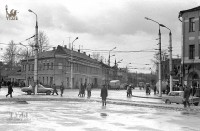 Начало 1980-х. Перекресток улиц Советской и Ф. Энгельса. Фото Вячеслава Малахова
