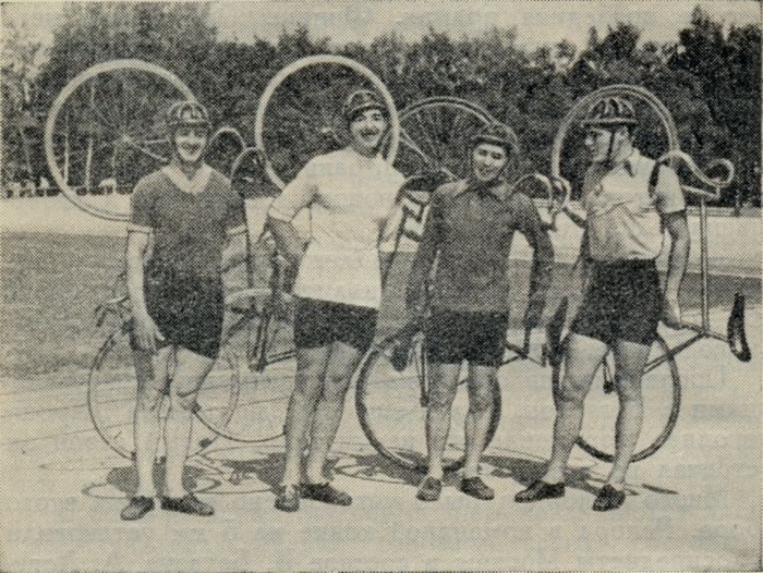1939 год. Слева направо: Д. Соловьев, Г. Соловьев, П. Зотов, М. Пушкин