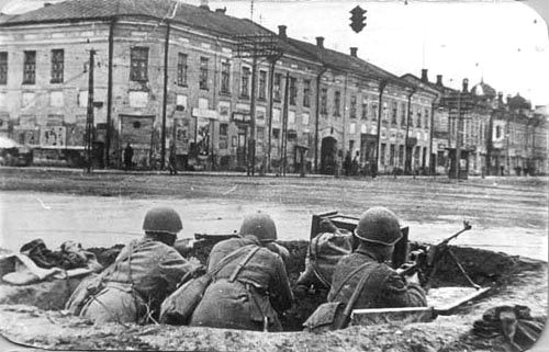 Укрепления на перекрестке улиц Советская и Коммунаров