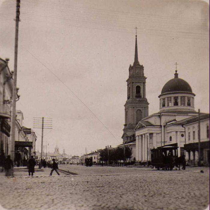 Посольская улица и Спасская церковь